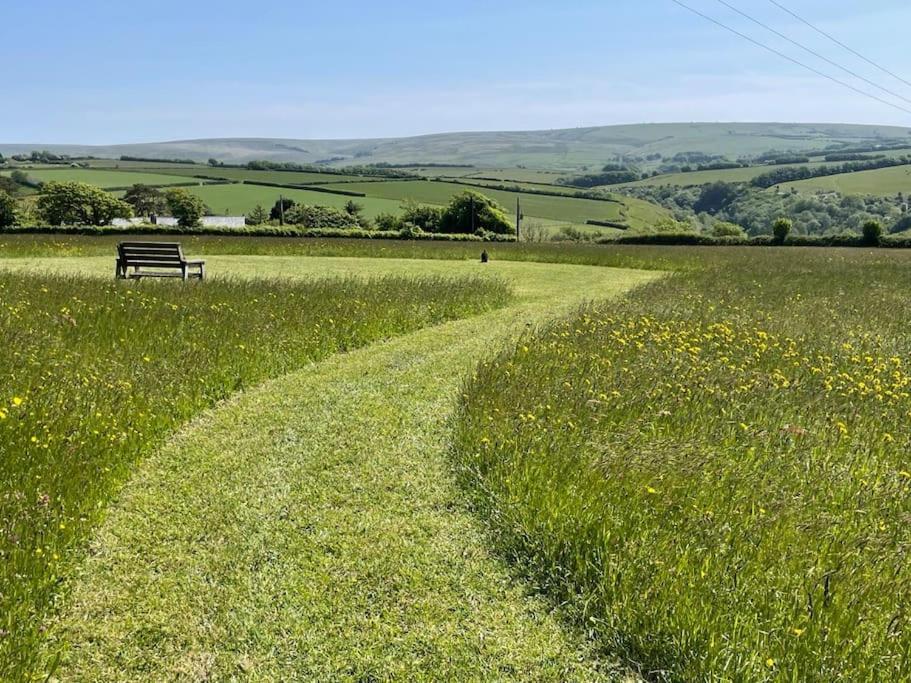 Rock Pipit, Moor And Sea Holidays, Five Minutes Drive To The Sea Villa Lynton Exterior photo